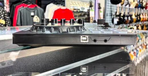 Numark - Party Mix II DJ Controller with Built-in Light Show 2